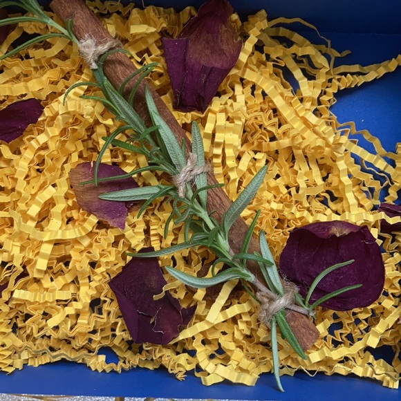 New Year 🎊Abundance, Prosperity, protection and Luck celebration kit. - Picture 3 of 15